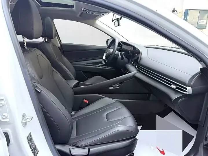 Hyundai Elantra, фотография 7