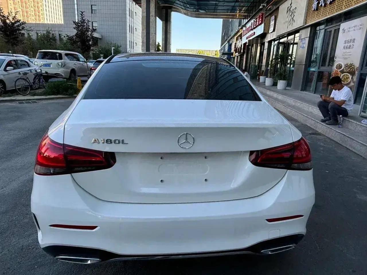 Mercedes A180L, фотография 6