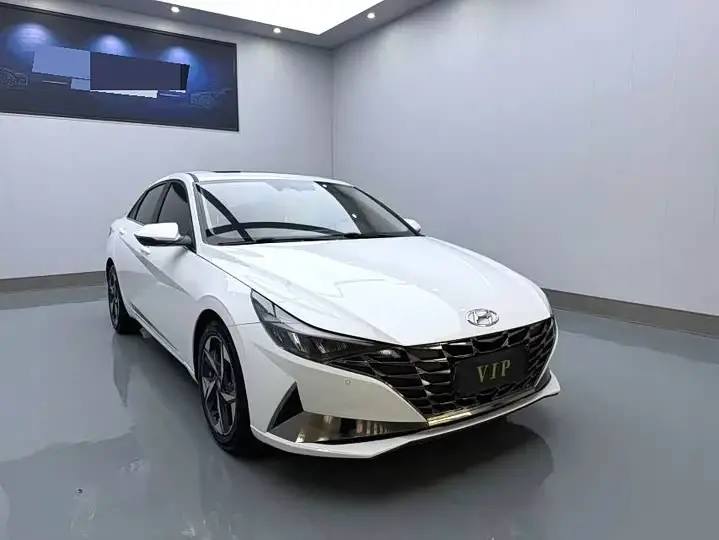 Hyundai Elantra, фотография 3