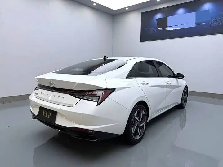 Hyundai Elantra, фотография 4