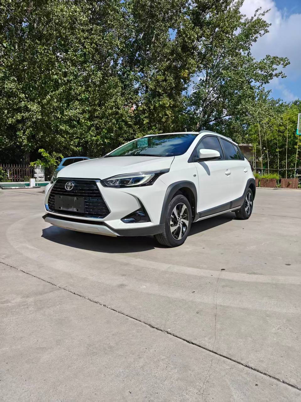 Toyota YARiS L — автомобиль в Китае