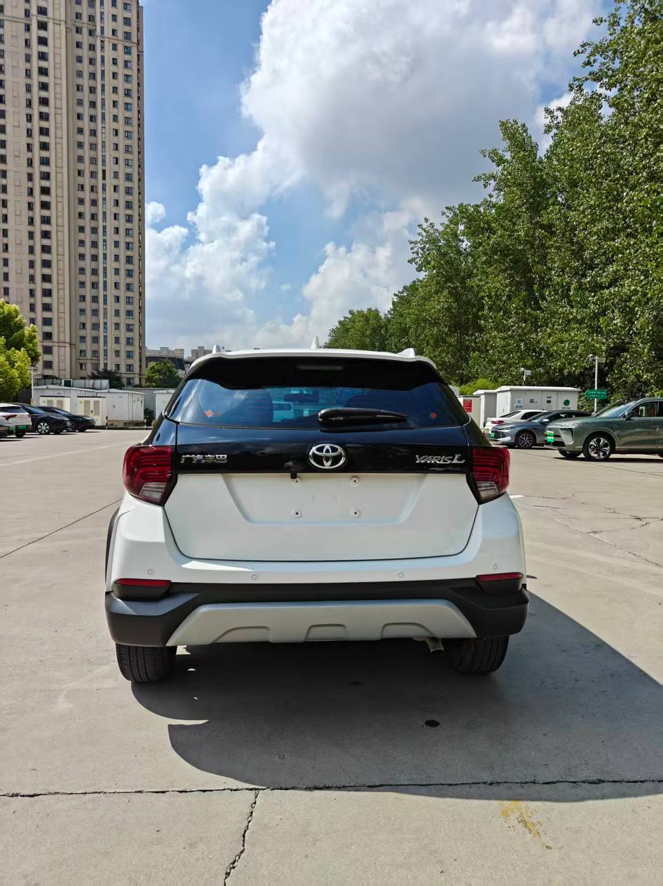 Toyota YARiS L, фотография 5