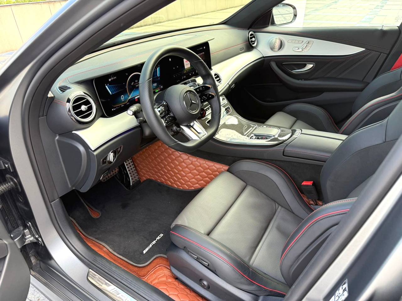 Mercedes-Benz E-Class, фотография 6